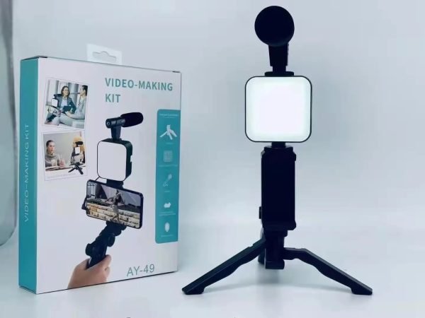 vlogger-video-making-kits-vlog-microphone-led-fill-light-mini-tripod-mobile-holder-41_1726924349.jpg